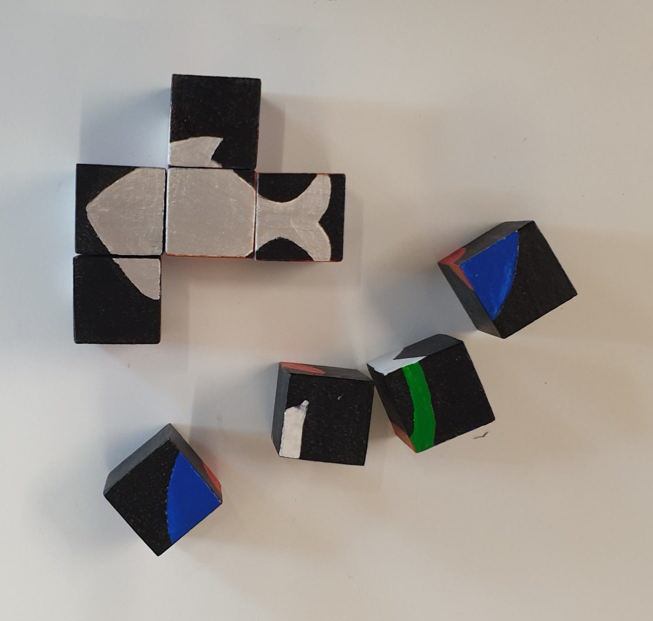 jeu de cubes avec illustrations