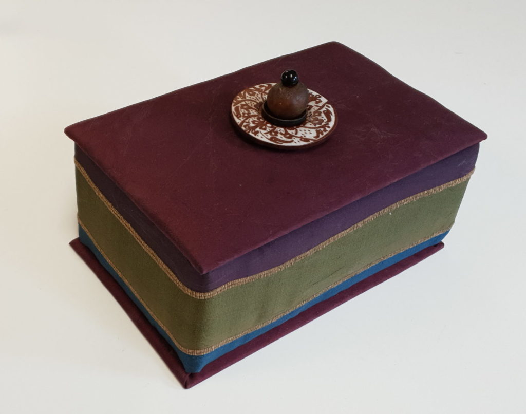Coffret avec couvercle
