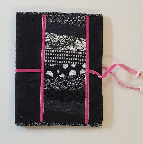 housse pour cahier noire